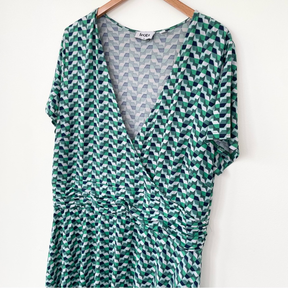 Leota Women's Amiya Faux Wrap Crepe Dress Green Size 1X - Picture 4 of 11